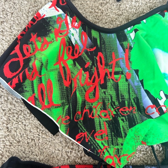 New high Tide jamaican style swimsuit - Picture 6 of 7